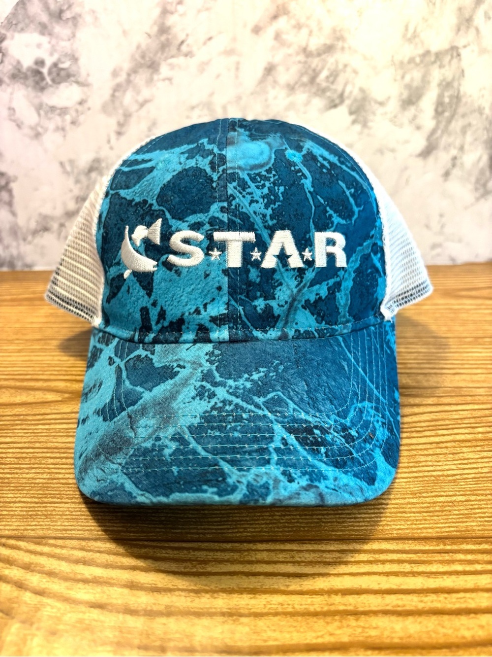 NWT STAR Realtree Fishing Baseball Cap Trucker Hat Blue White